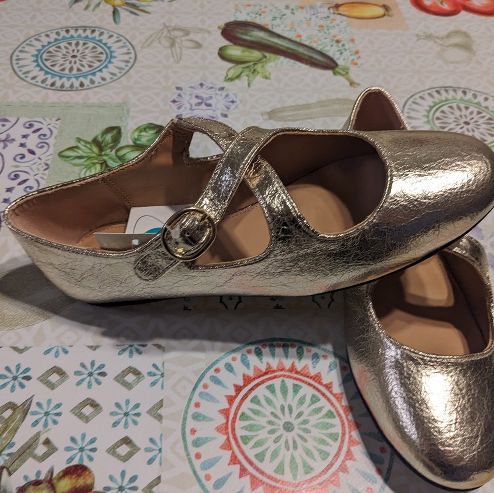 a new day Metallic Cross-Strap Flats - Picture 2 of 6